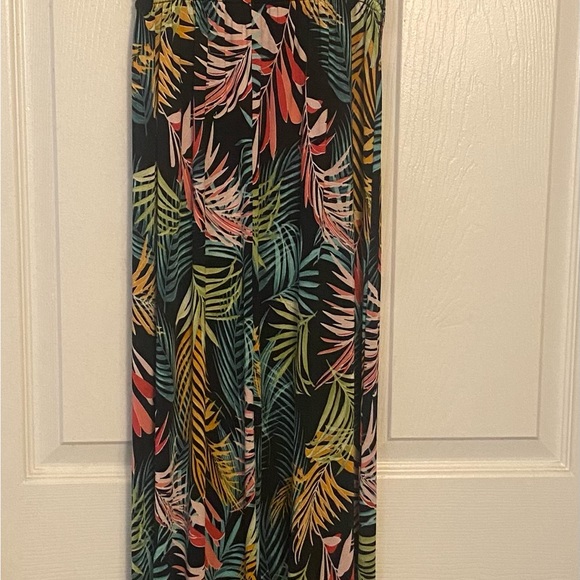 Tropical Dress - Picture 5 of 5